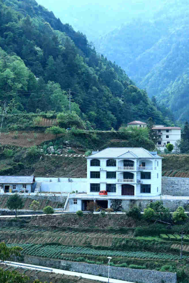 湖北省神农架林区下谷坪乡生活村子