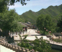 北京延庆珍珠泉乡双金草村一隅